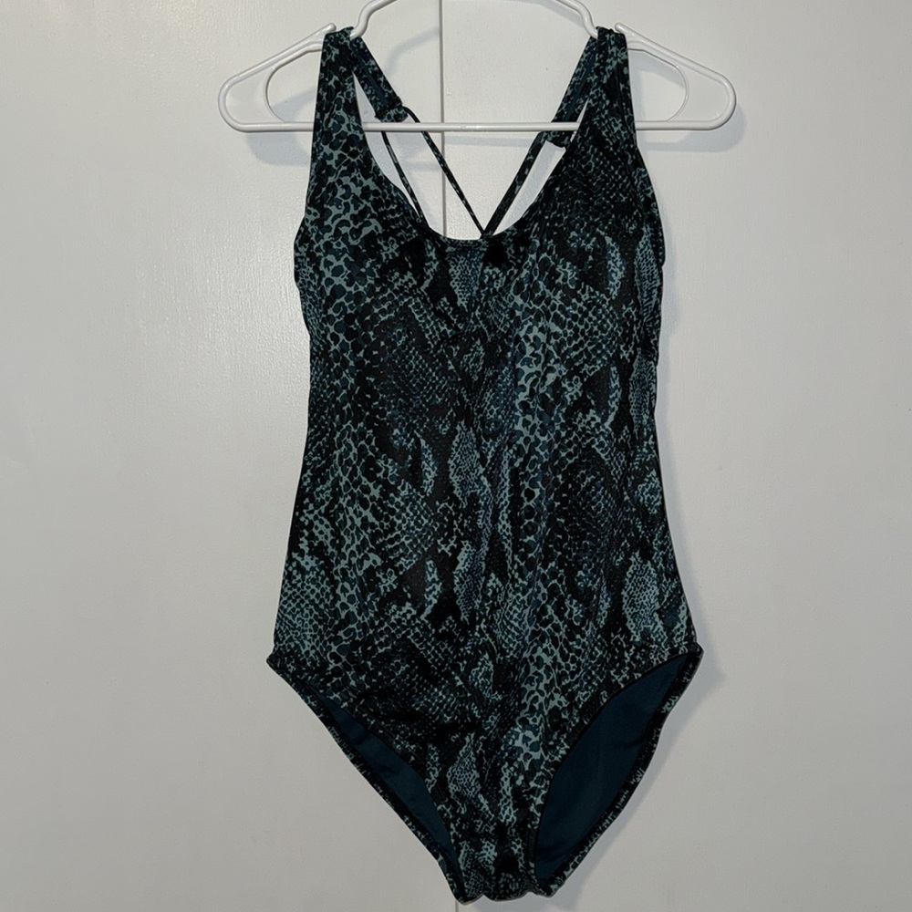 All In Motion Teal Snake Print One Piece Tie Back Swimsuit Women’s XL
